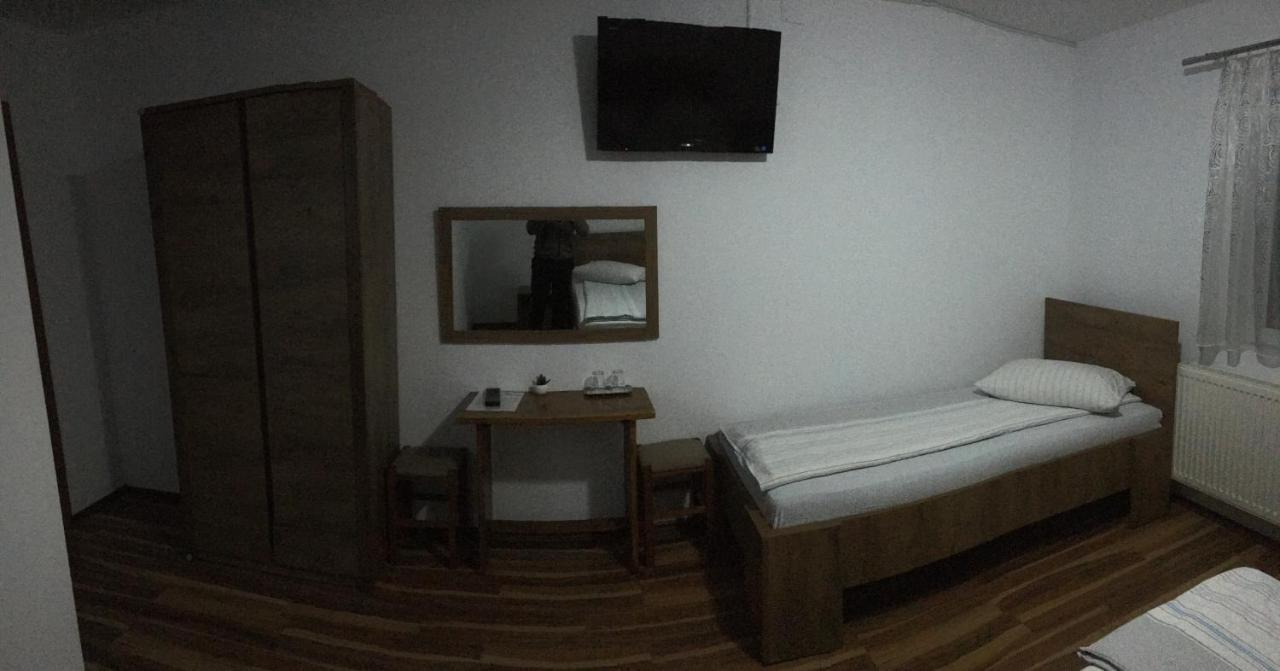Casa Popa'S Hotel Cîrţişoara Buitenkant foto